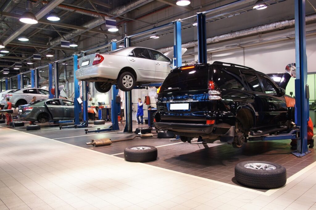 garage of franchise auto repair shop