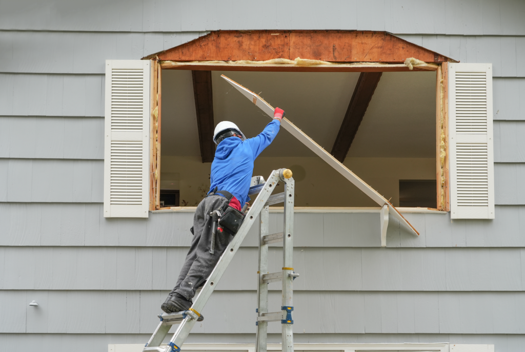 General contractor servicing client who found him through SEO
